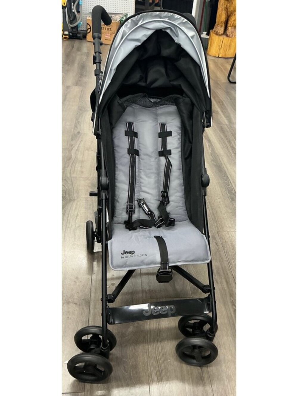 Jeep by Delta Children Lightweight Stroller